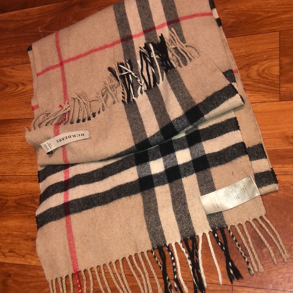 Burberry scarf